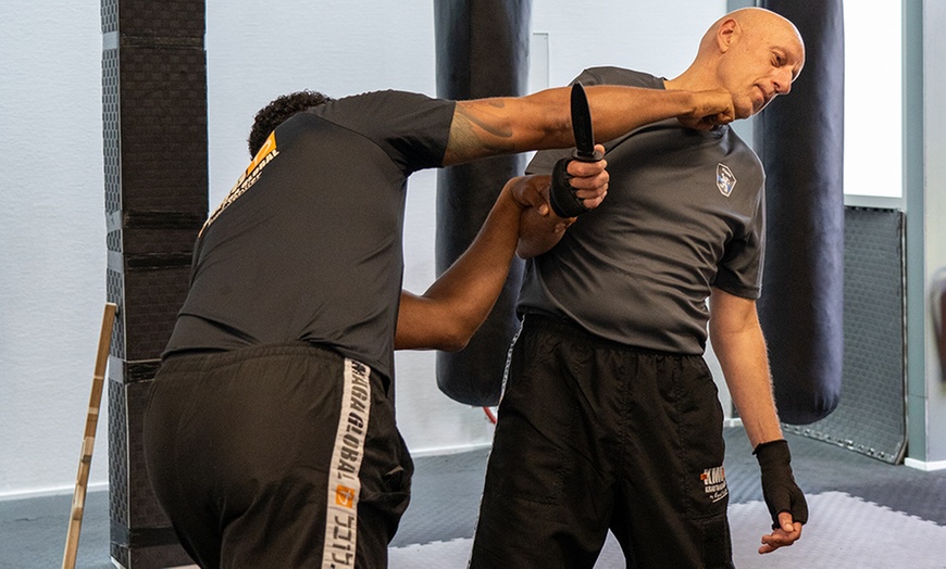 Image 9: Ontwikkel kracht en mentale weerbaarheid met Krav Maga-lessen