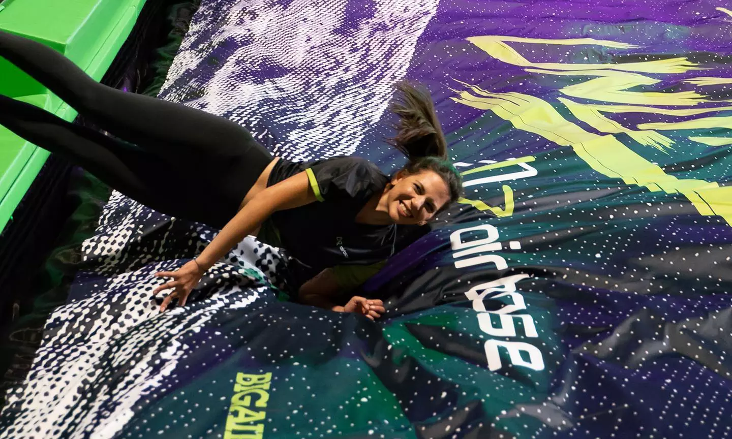 90 Min. Open Flight Trampolinspaß inkl. Sprungsocken für 1-4 Personen