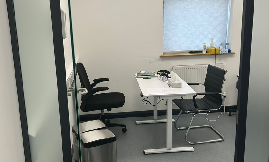 Image 3: 30 or 60 Minutes Physiotherapy Treatment or 4 Women's Health Sessions