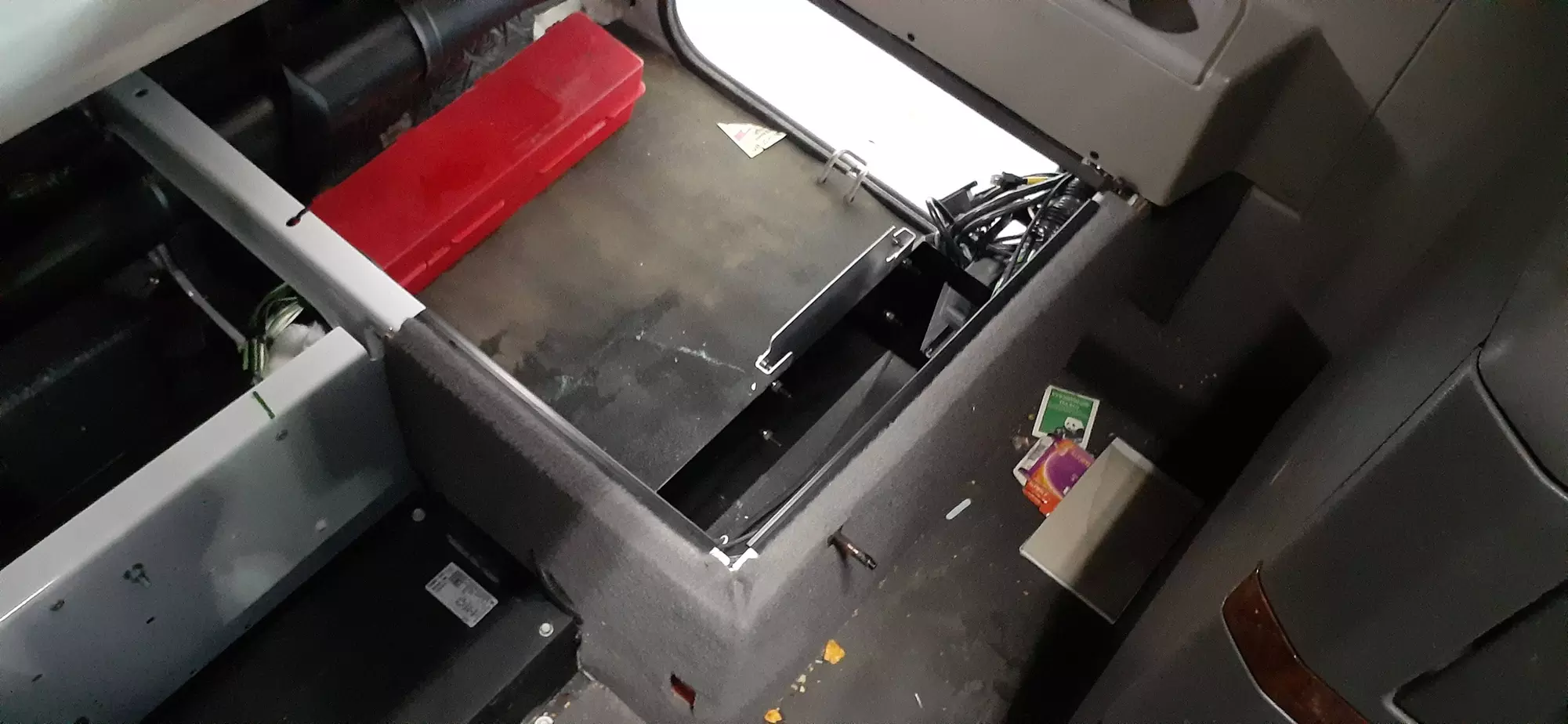 Diamond Shine Full Detailing for Car, SUV, Truck, Van and Semi-trucks 