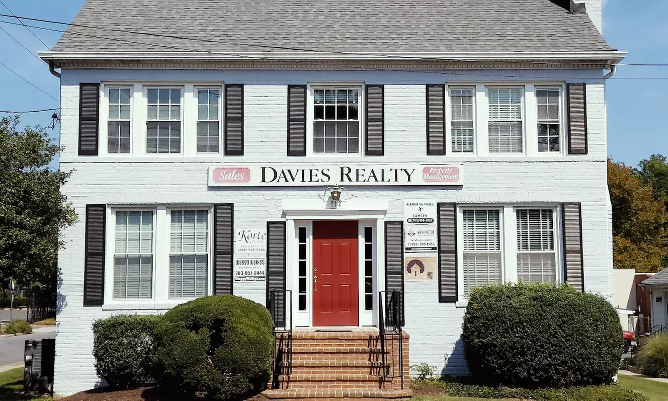 One or Two 60 Minute Deep Tissue, Swedish, or Therapeutic Massage