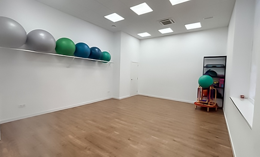 Image 4: Limpieza facial básica, con masaje Kobido o con radiofrecuencia 