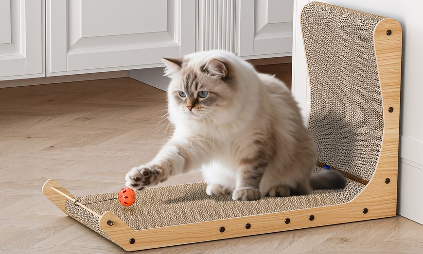 Image 2: L-förmiges Kratzbrett mit Ball für Katzen