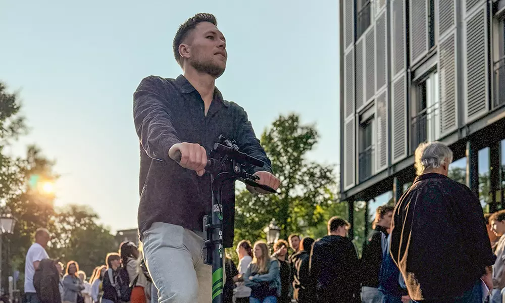 Amsterdam per elektrische step: 1 of 3 uur of een hele dag