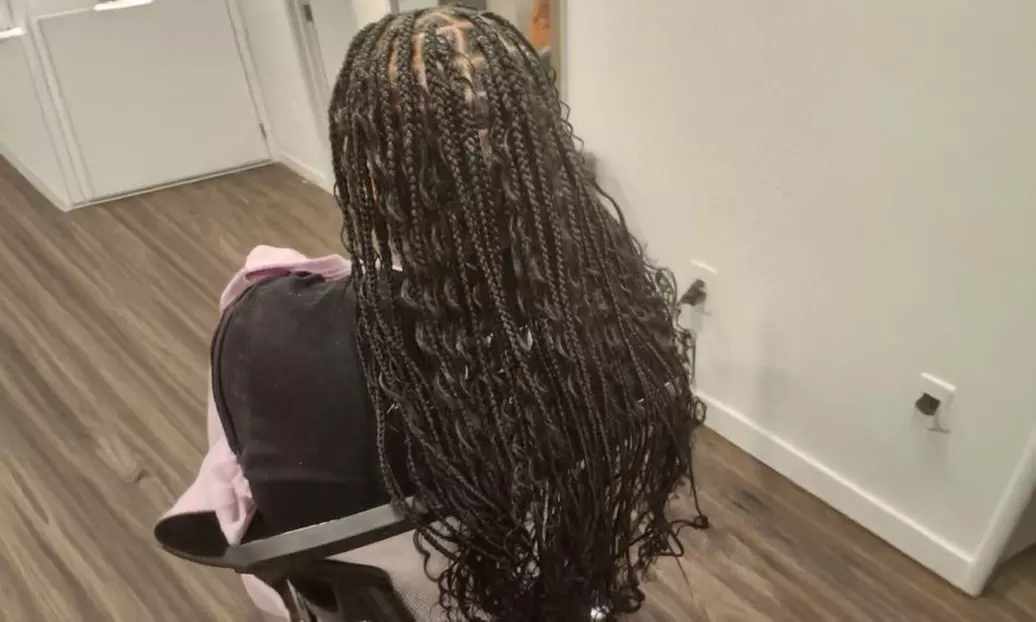 Beautiful Knotless Braids & Kid Friendly Salon Service