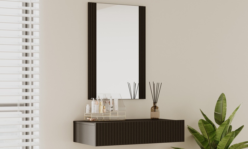 Image 4: Coiffeuse cannelée avec tiroir et miroir Velia