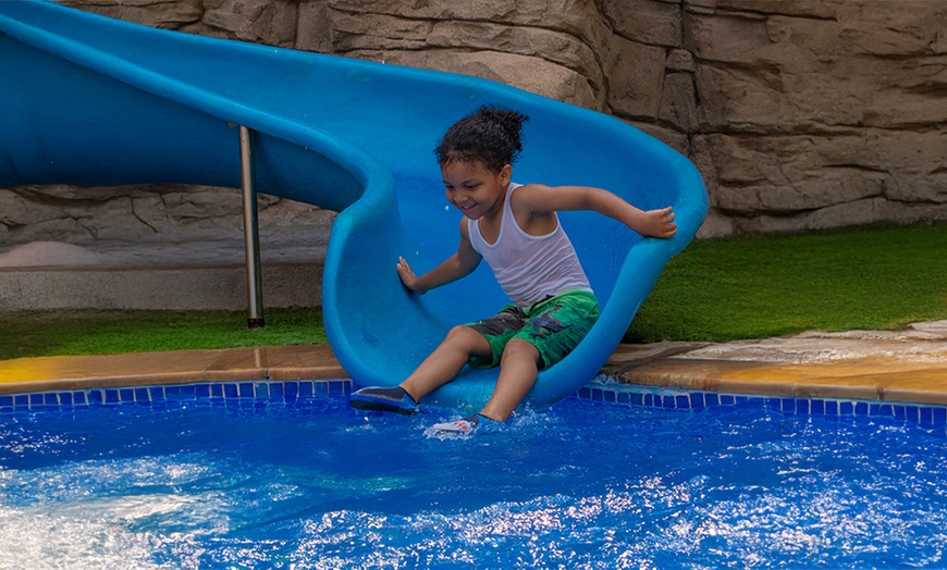 Image 15: 1 or 2 Week Animal Discovery & Activities Winter Camp