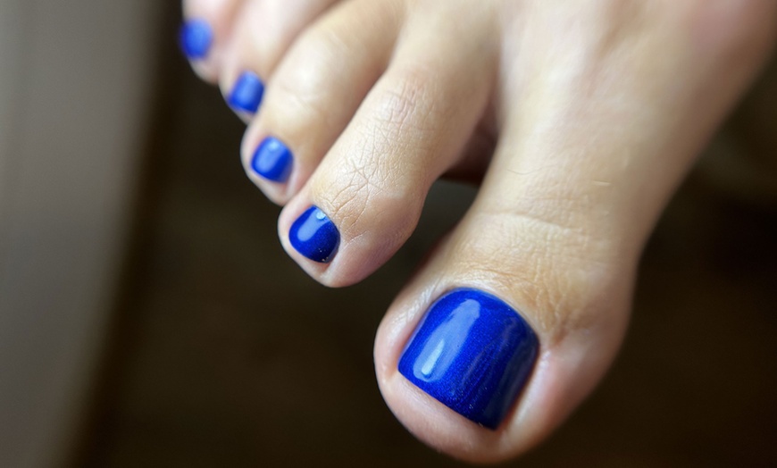 Image 6: Manicure oraz pedicure hybrydowy dla zadbanych dłoni i stóp