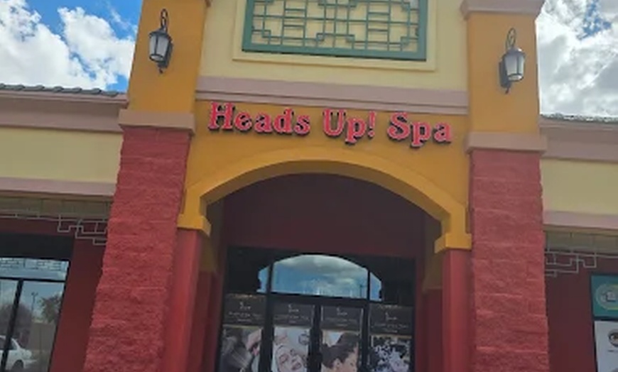 Image 7: Deals on Head Spa for One or Couples w/ Head, Neck, & Shoulder Massage