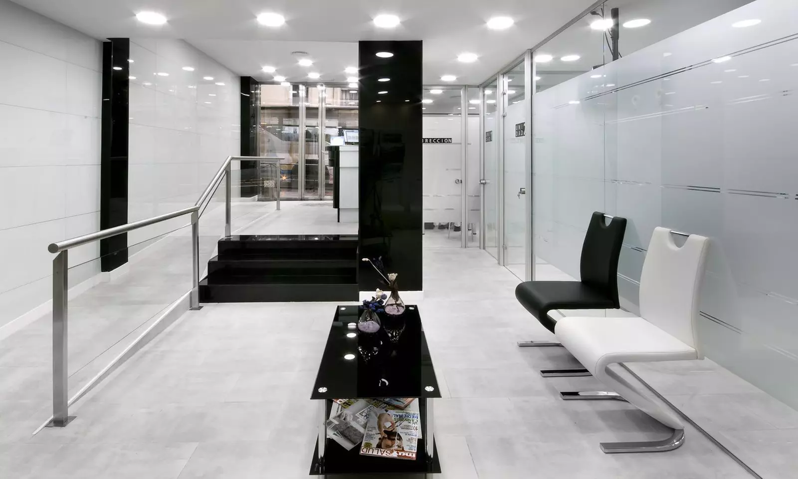 Limpieza bucal completa con opción a radiografía y blanqueamiento