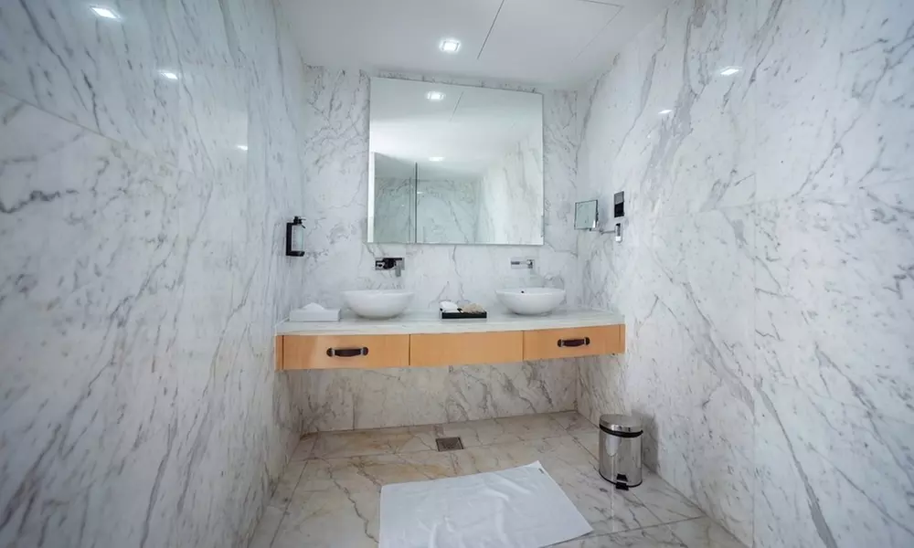 5* Al Ain: 1 Night Weekday or Weekend Stay with Optional Breakfast