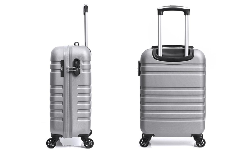 Image 10: Trolley Bag and Vanity Case Set