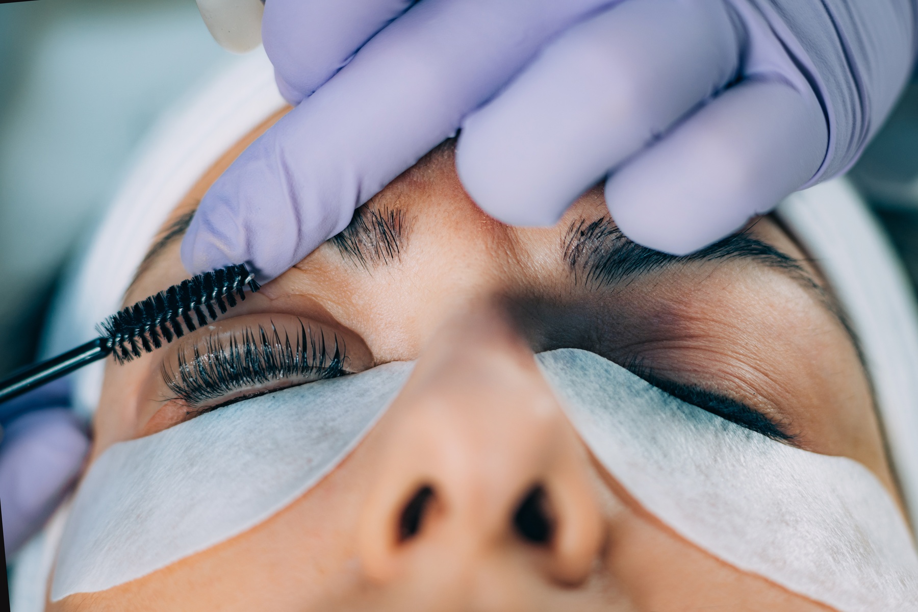 Transform Your Look with Lash Lift and Tint Options