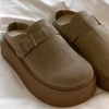 Image 9: Stylish Buckled Platform Loafers