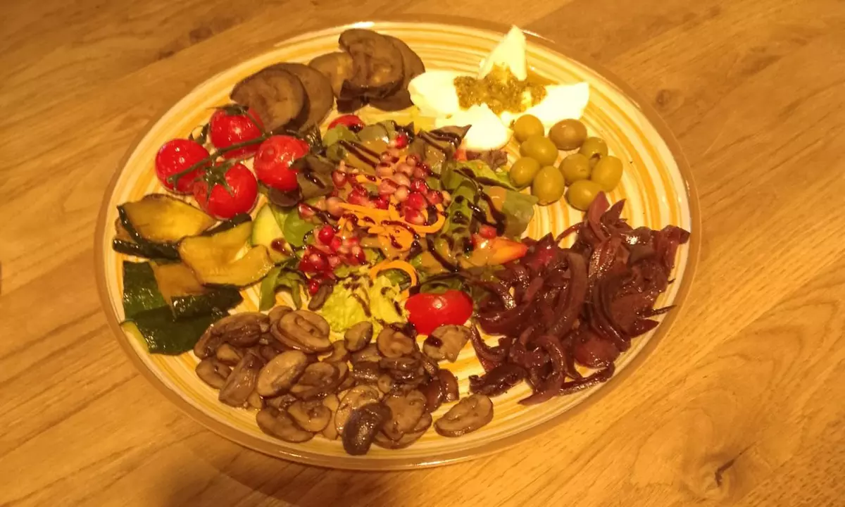 Pizza oder Pasta nach Wahl opt. mit Antipasti-Platte für 2-4 Personen