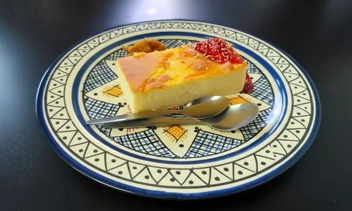 Menú Esencial o Premium con entrante, principal, postre, bebida o vino