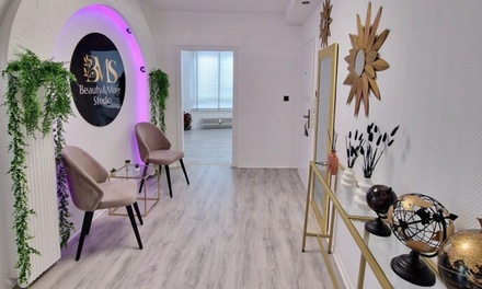 1x Microneedling Gesichtsbehandlung (einlösbar für Damen) - BMS Beauty and More Studio