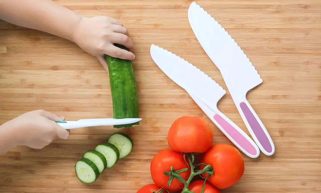 Tovla Jr. 3-Piece Nylon Kitchen Baking Knife Set for Kids in 3 Sizes & Colors