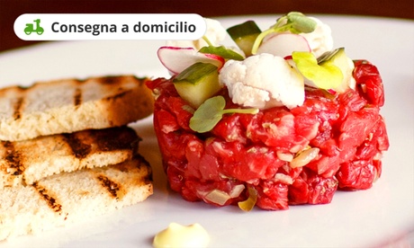 Tagliere o tartare con bottiglia di vino offerti da Pastis (sconto fino a 16%). Consegna gratuita a domicilio