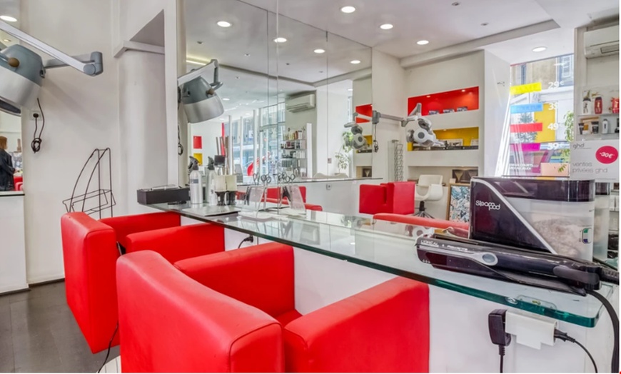 Image 1: Brillance avec New Hair Pau : forfaits coiffure, couleur ou flash