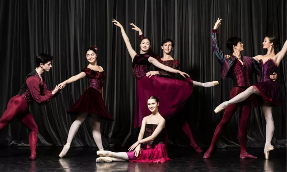 Les jeunes talents du Ballet de l’Opéra National de Paris sur scène