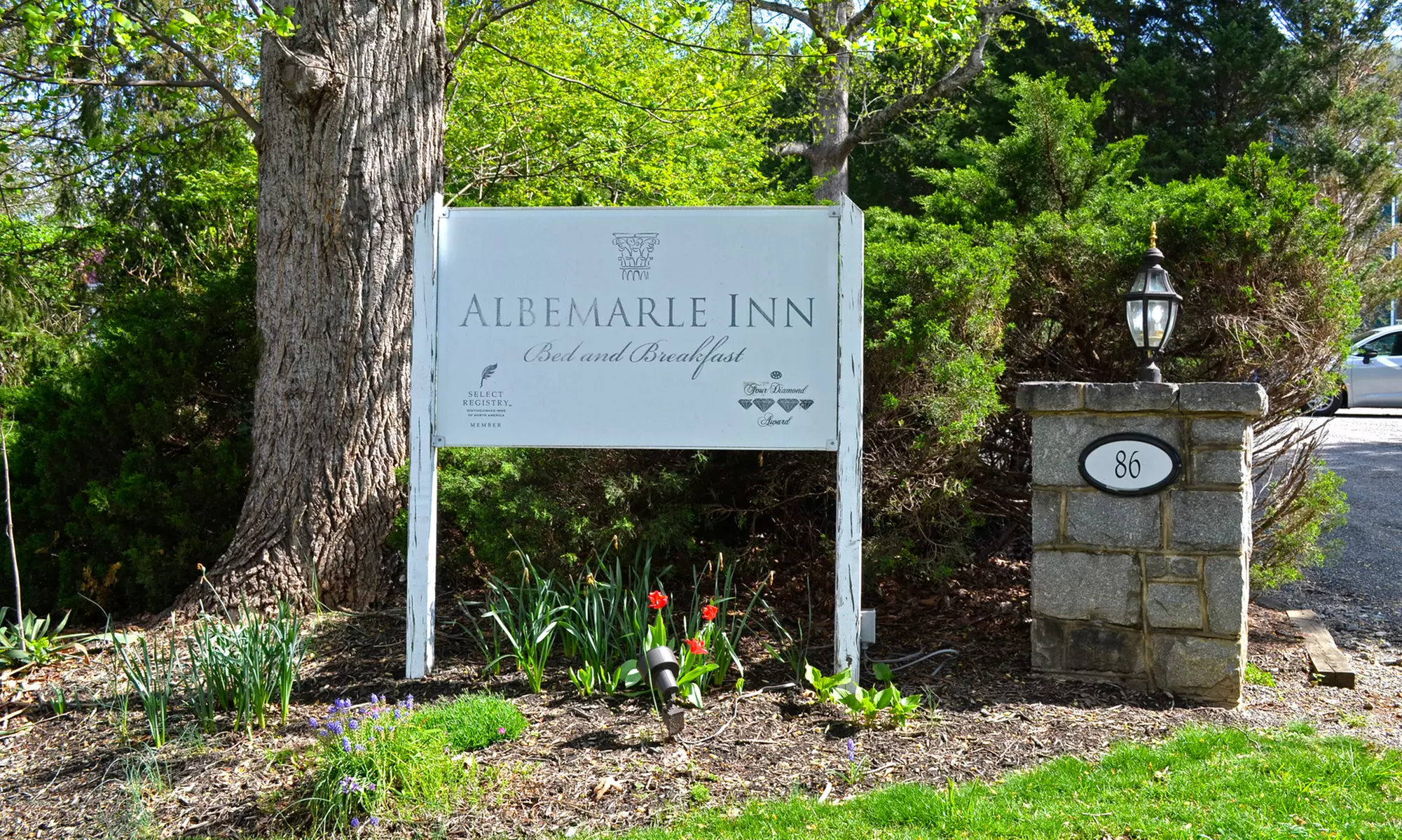 Member Pricing: Charming B&B Near Grove Park With Veranda Views