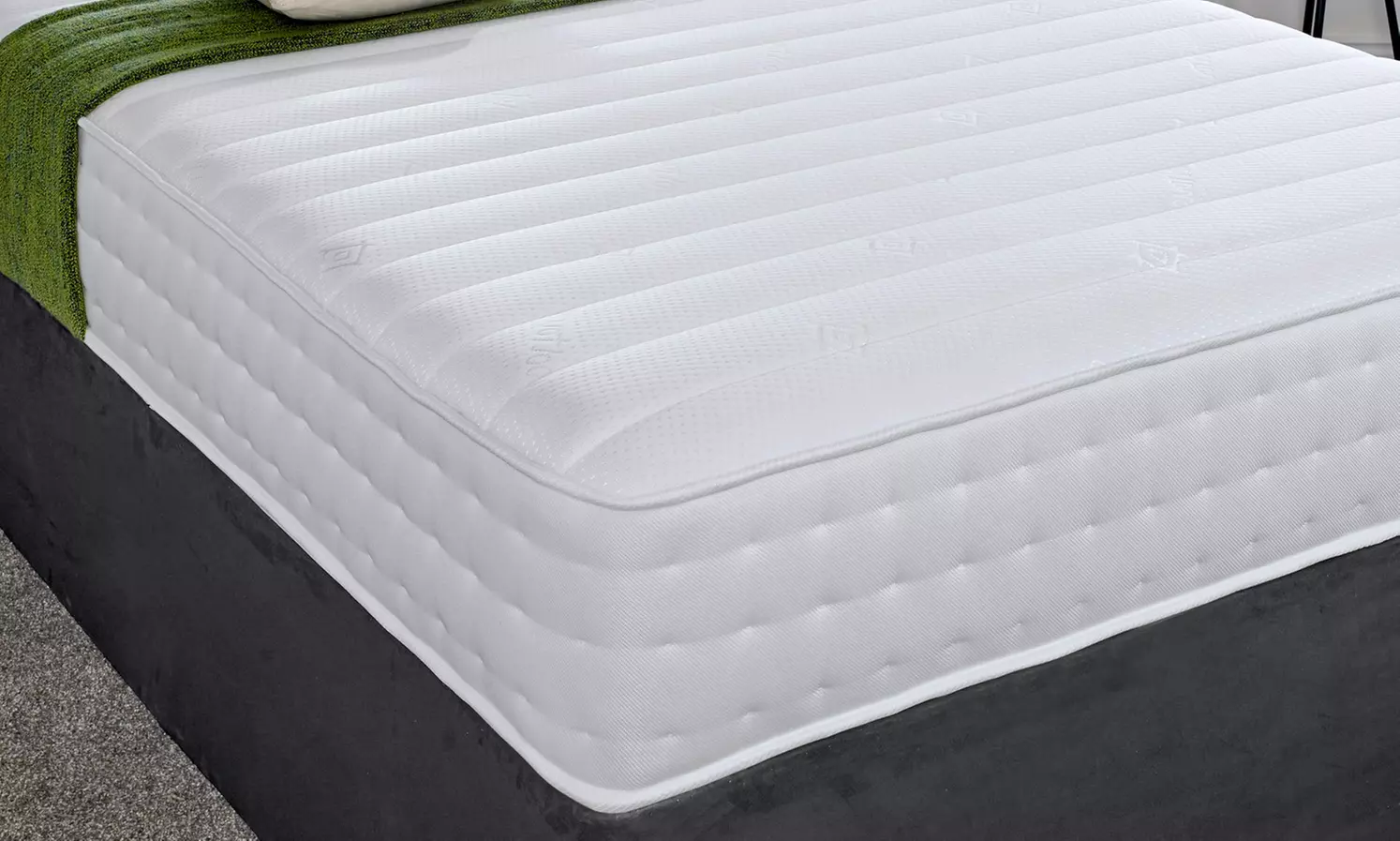1000 Pocket Sprung Memory Foam Micro Quilted Mattress