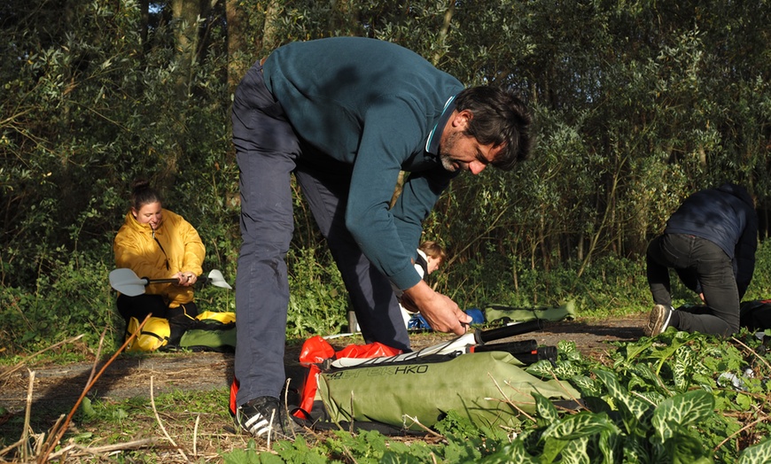 Image 2: Glijd rustig mee: ontdek de natuur met packraften voor 1 of 2 personen
