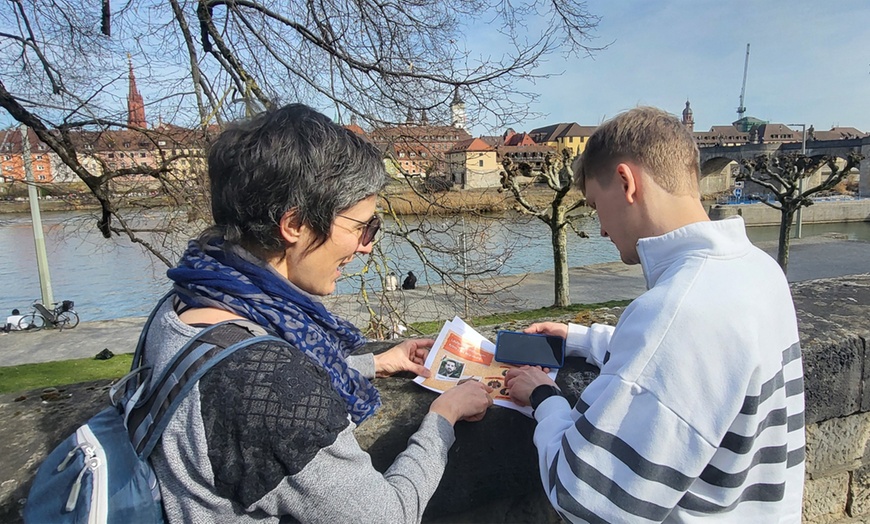 Image 2: 2-3 Std. Outdoor-Krimi-Erlebnis für bis zu 5 Personen