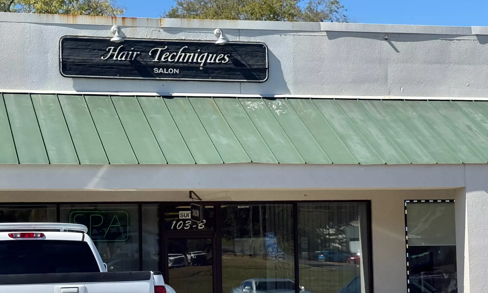 Haircut, End Trim, Condition with Optional Partial or Full Highlights