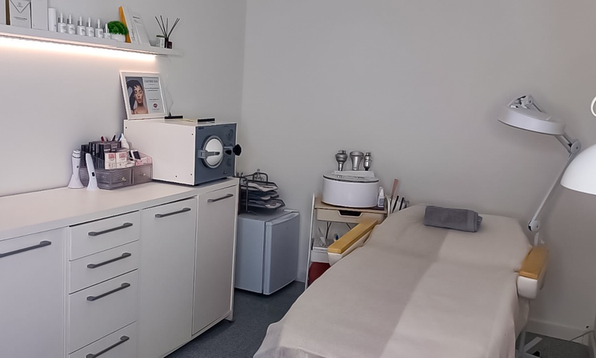 Image 2: Limpieza facial con peeling químico, ultrasonido o con ampolla 
