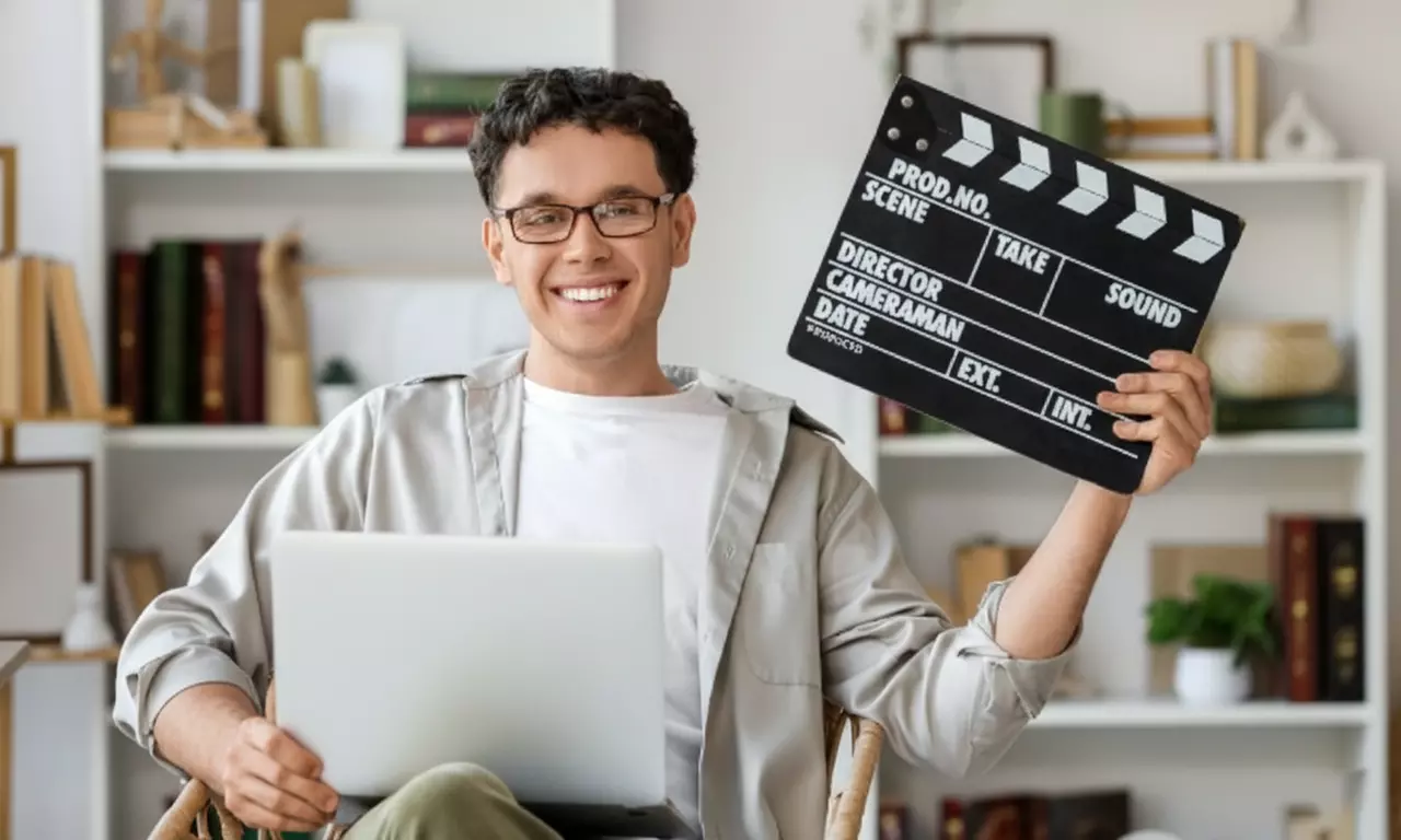 Master Script Writing w/ an Online Course or Diploma in Screenwriting