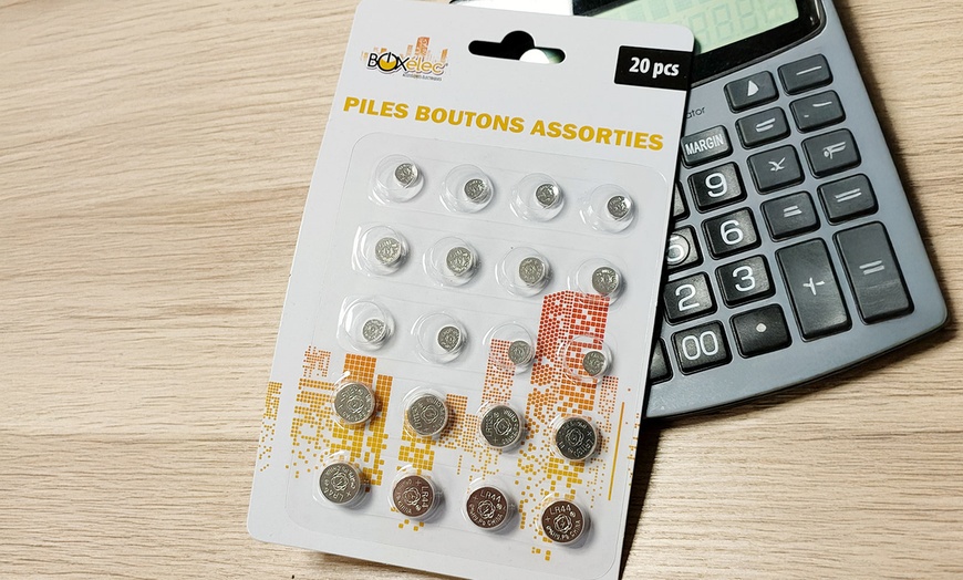 Image 3: Lot de 20 piles boutons incluant cinq types différents 