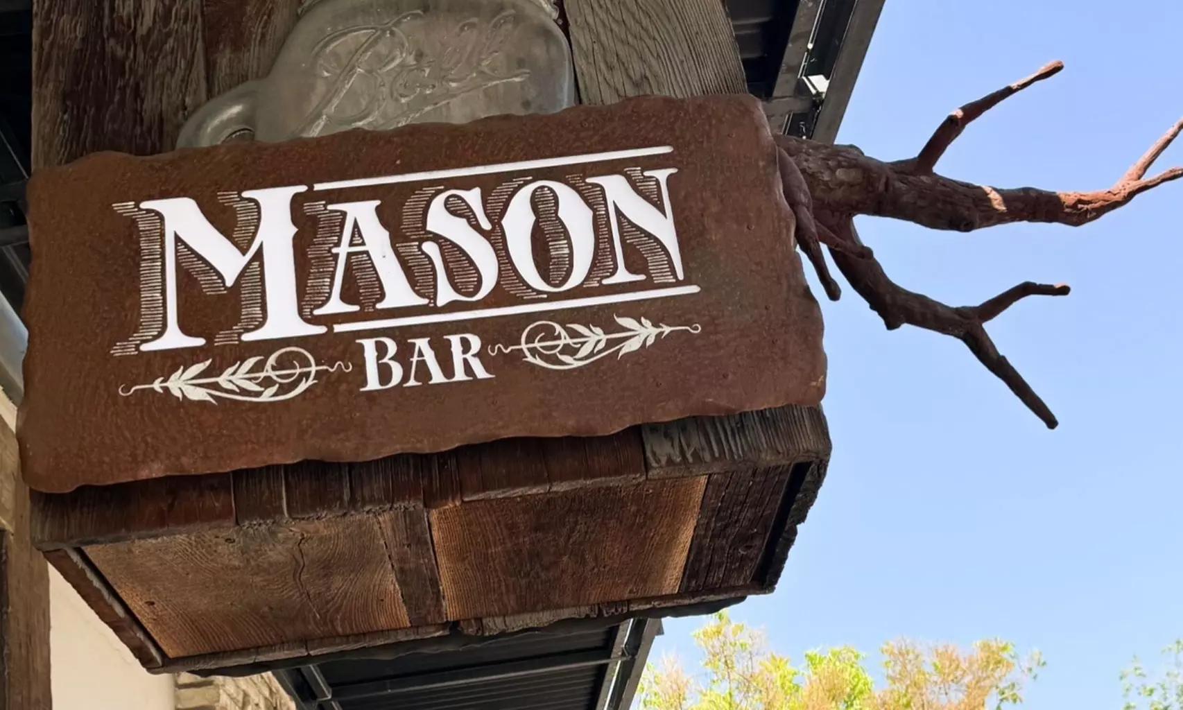 Relish Dining with $50 or $100 Dining Credit