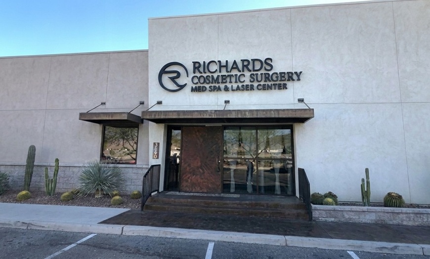 Image 2: 50 or 100 Units of Botox + Consultation at Richards Cosmetic Surgery