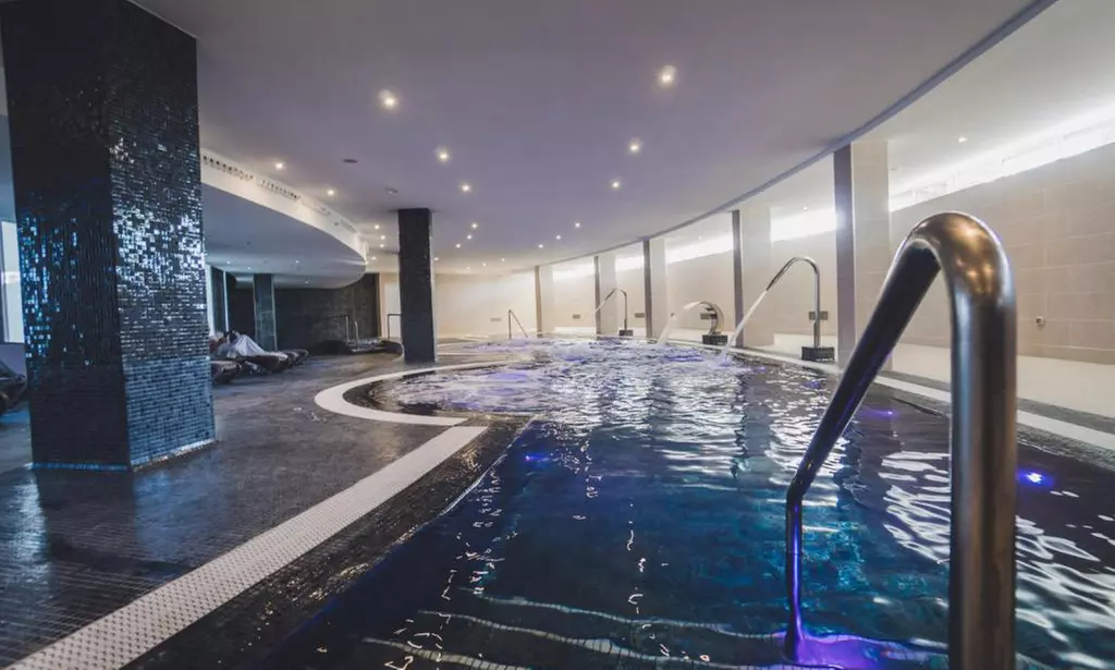 ✈ Tenerife, Estate 2026: Volo diretto più 4 o 7 notti in hotel