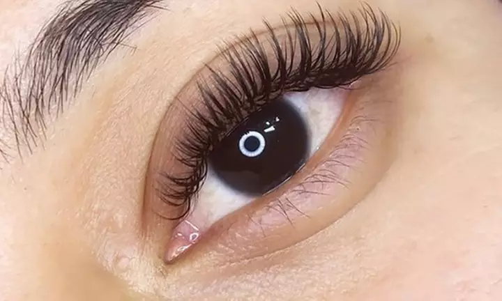 Full Set of Classic Eyelash Extensions or 3D or 6D Volumes with Fill! 