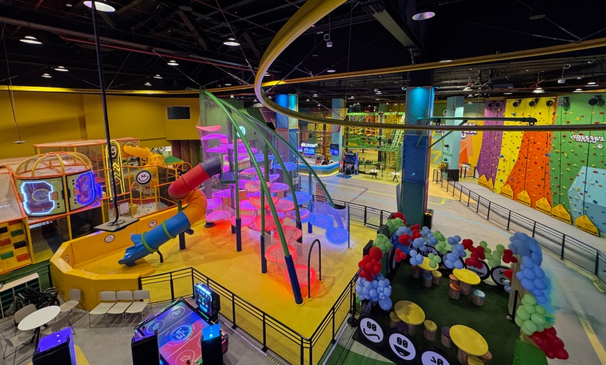 Image 7: Maximize Fun With Glitch Arabia's Exciting Play Area Deals