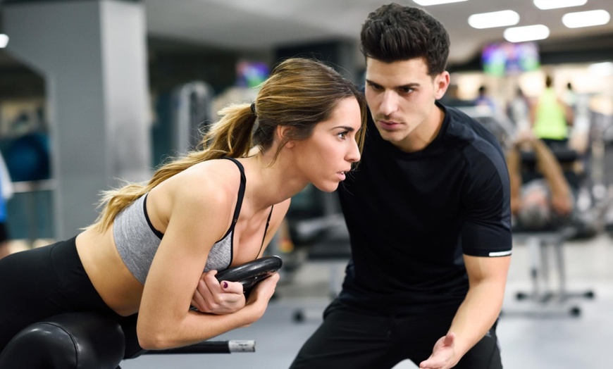 Image 1: Get Four 30- or 60-Min Personal Training Sessions
