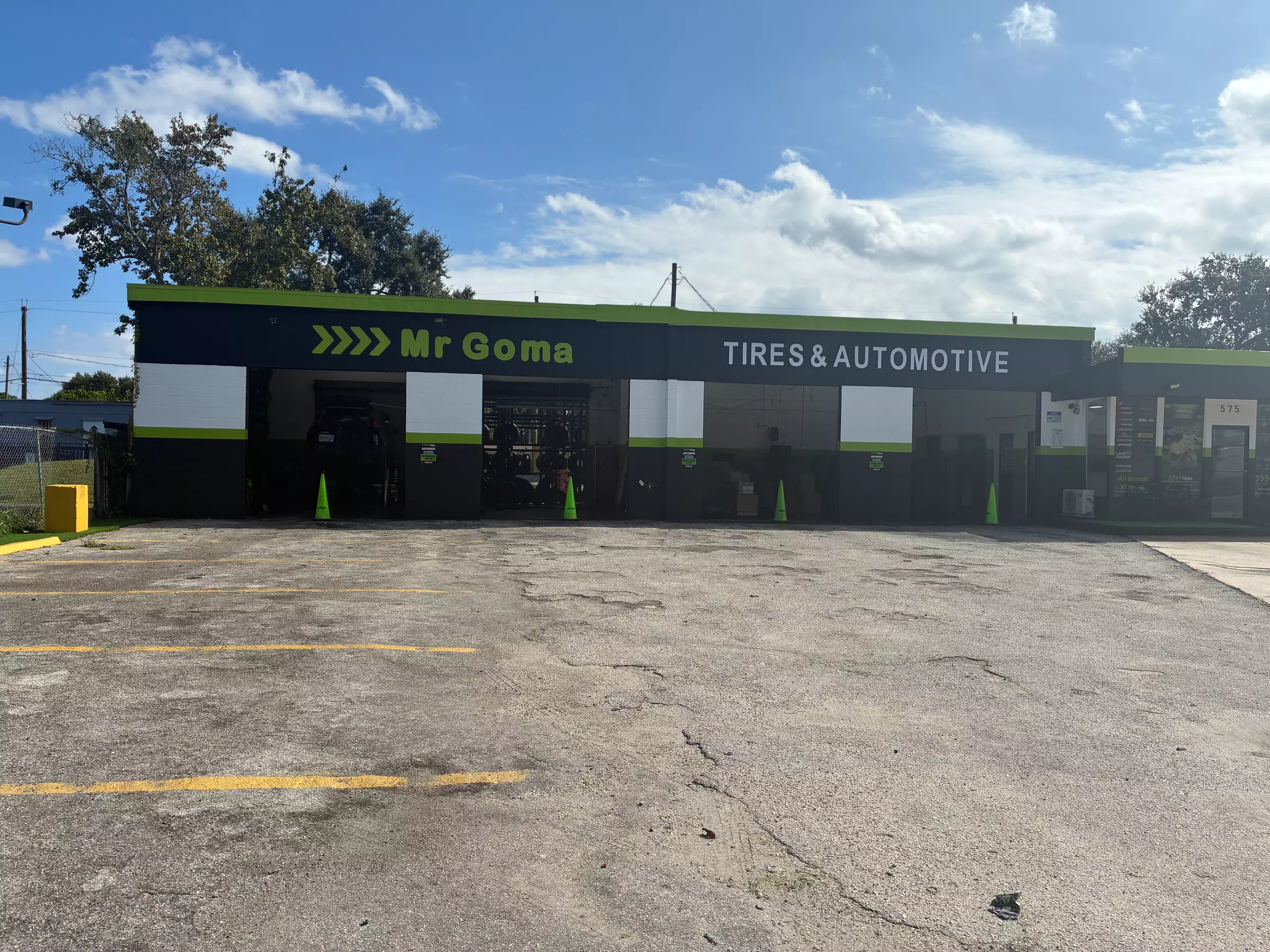 Up to 51% Off on Oil Change - Full Service