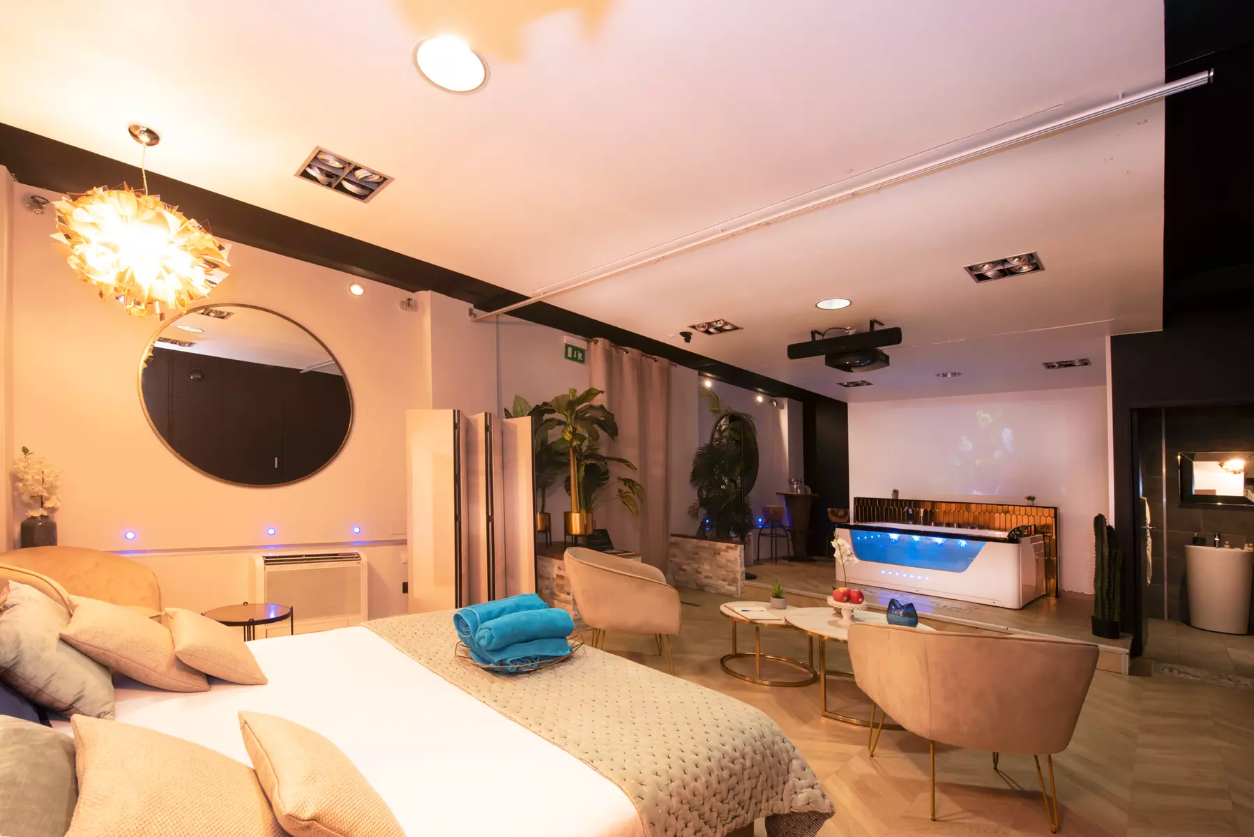 Jusqu'à 50% de remise chez Suite and Spa No Idem Sarl