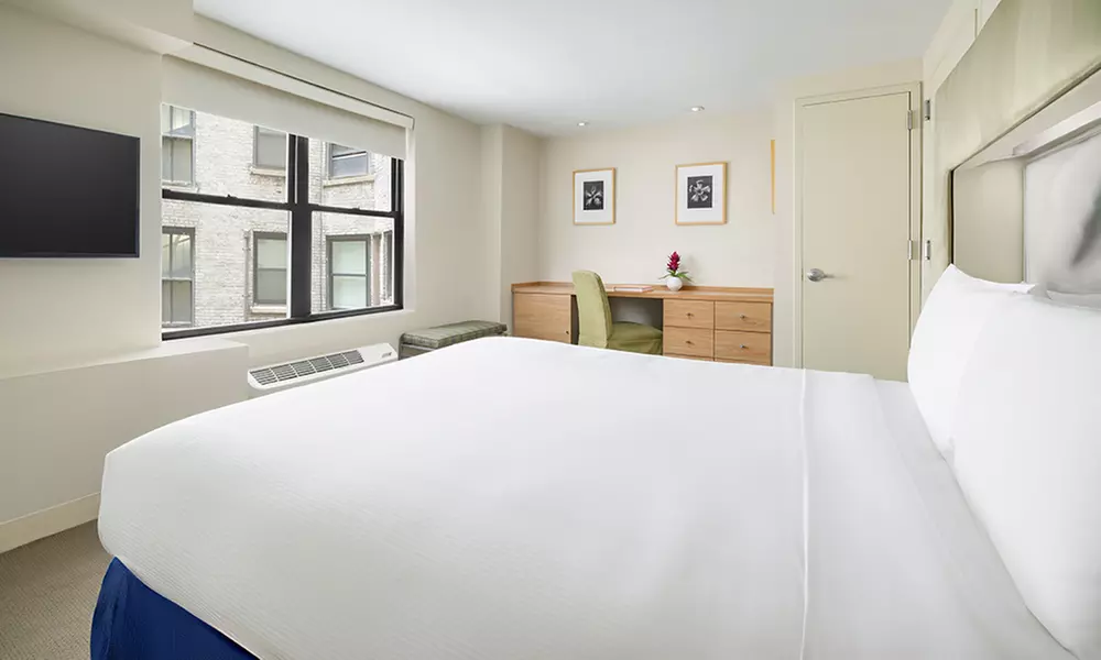 Prime Midtown Location with Stylish Rooms and Easy City Access