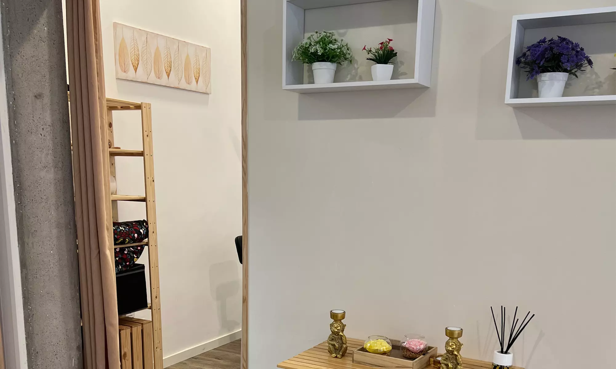 Facial con peeling, ultrasonido, radiofrecuencia y fototerapia