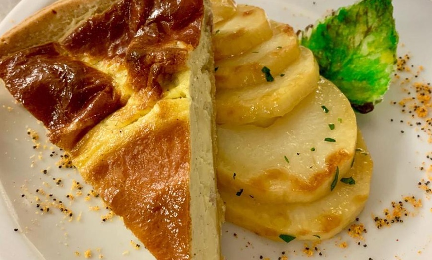 Image 13: Dolomiti del Brenta: soggiorno per 2 in camera doppia con colazione