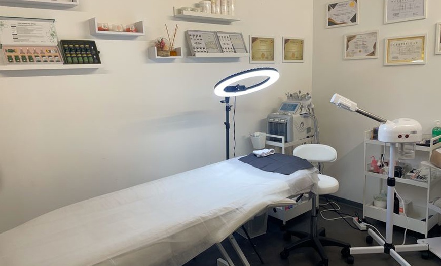 Image 3: Soin du visage au choix de 30, 60 ou 75 min, modelage en option