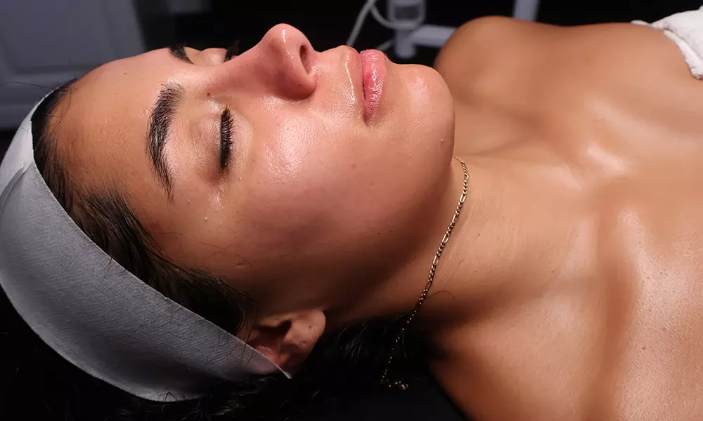 One, Three, or Five Sessions of Advanced HydraFacial or DermaPlaning