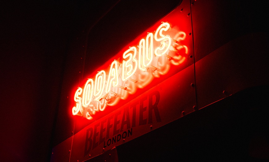 Image 9: Menú de burguer con patatas fritas y opción a bebida para 2 personas