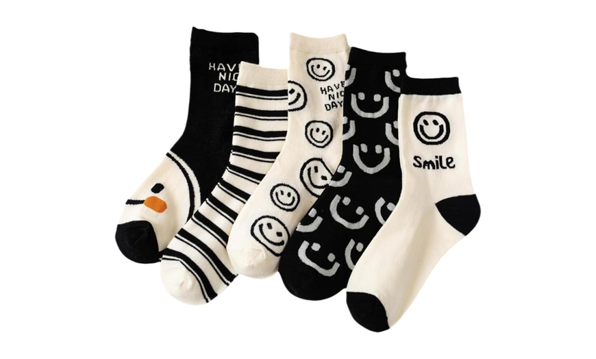 Image 9: 5 or 10 Pairs of Smiley Socks for Women