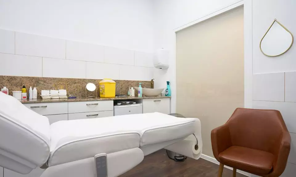 Bioestimulación en cuero cabelludo para la regeneración capilar