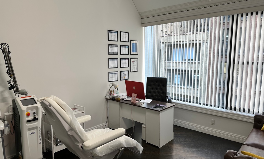 Image 3: 20, 40 or 60 Units of Botox at Manhattan Aesthetic Club